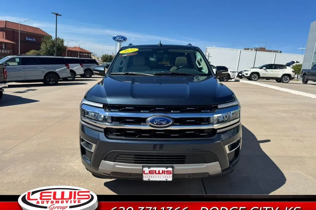 2024 Ford Expedition Limited photo 1