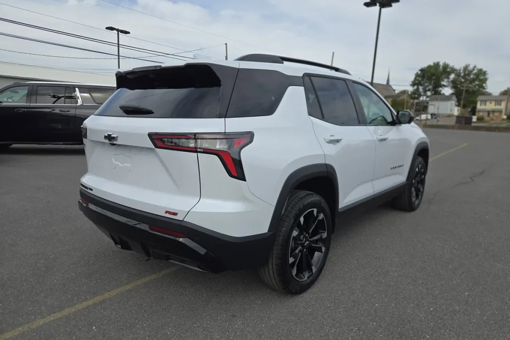 2026 Chevrolet Equinox RS photo 1