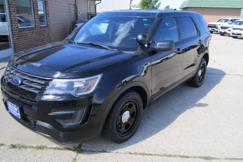 2017 Ford Explorer photo 1