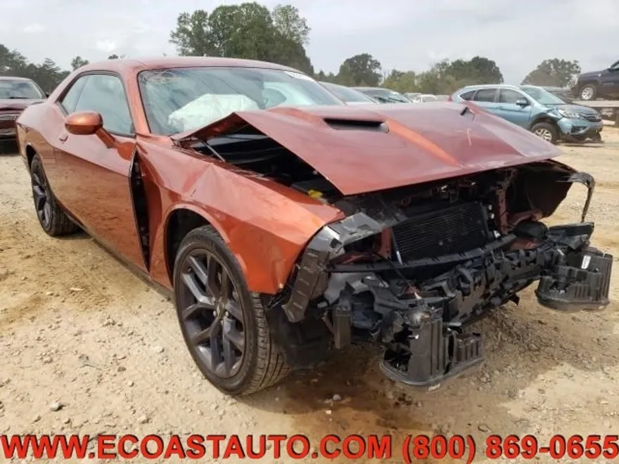 2020 Dodge Challenger SXT photo 1