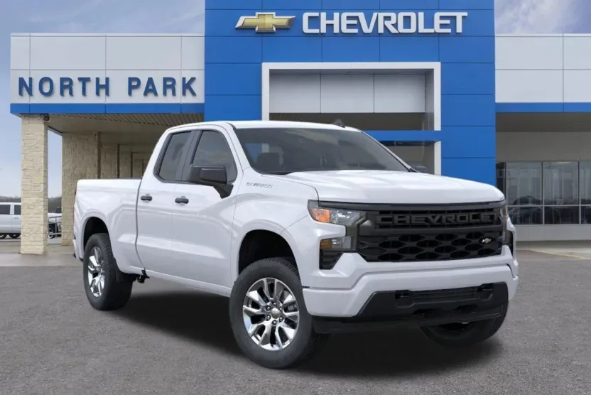 2026 Chevrolet Silverado 1500 Custom photo 1
