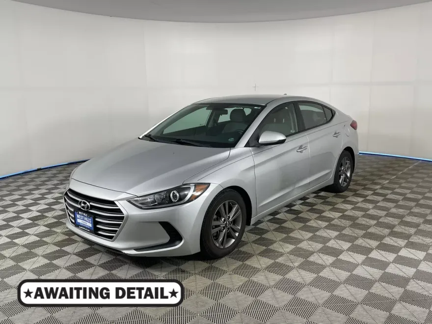 2018 Hyundai Elantra SEL photo 1