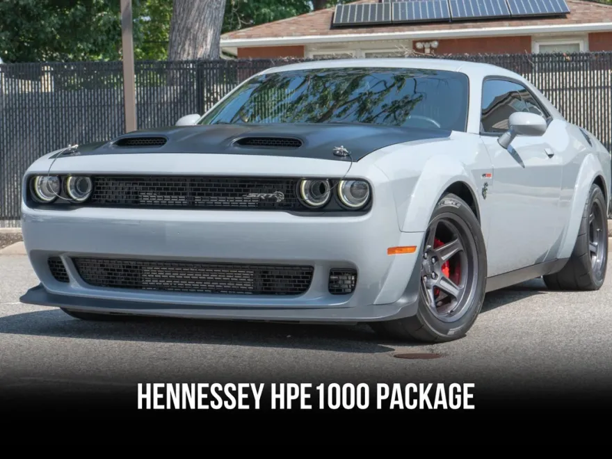 2021 Dodge Challenger SRT8 Hellcat Redeye photo 1
