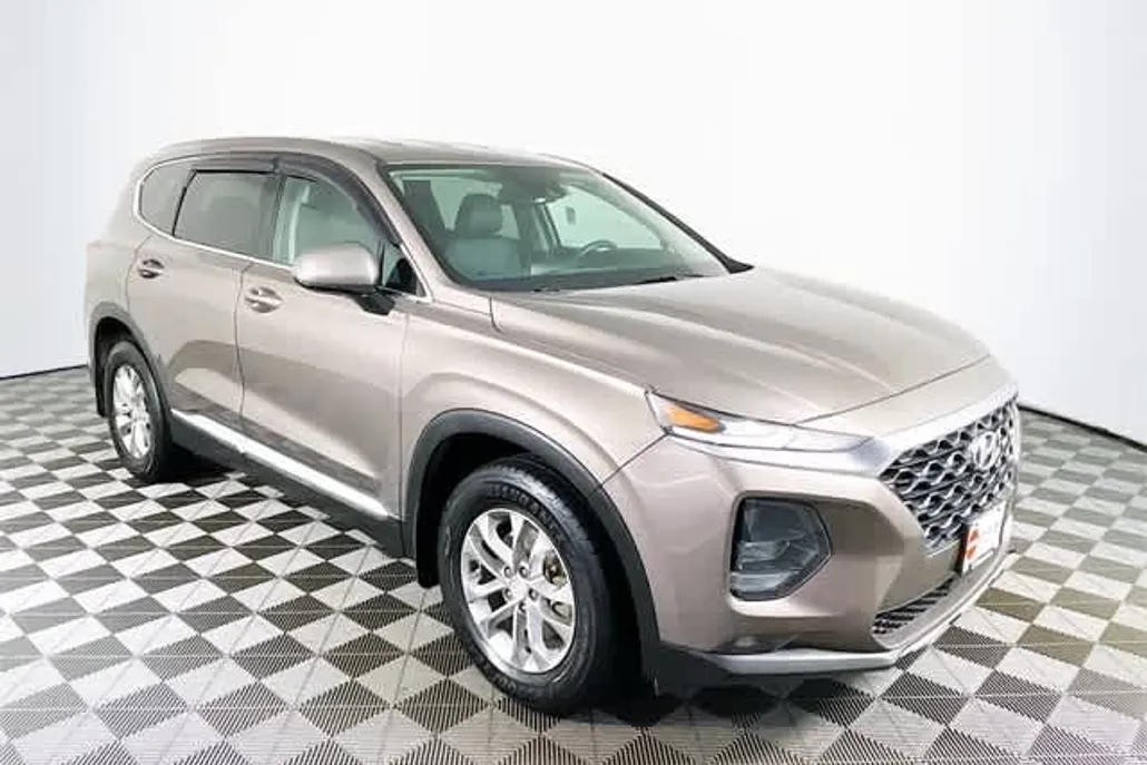 2020 Hyundai Santa Fe SEL photo 1