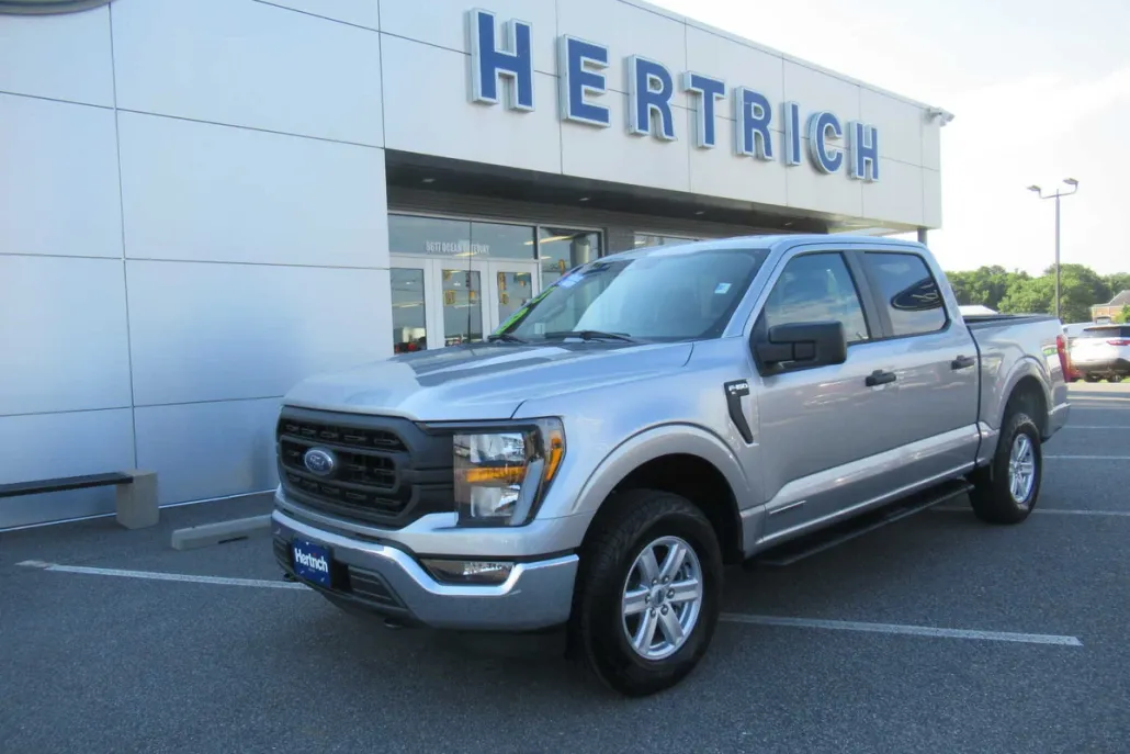 2023 Ford F-150 XL photo 1