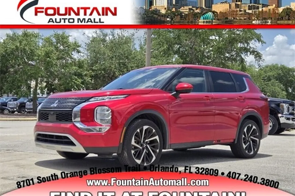 2022 Mitsubishi Outlander SE photo 1
