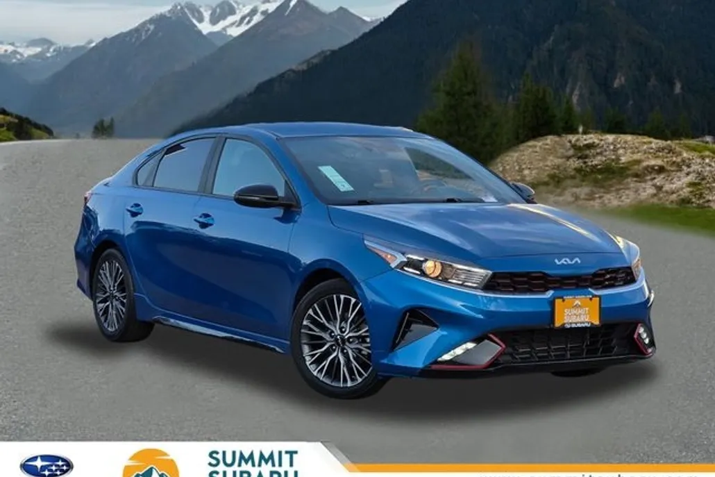 2023 Kia Forte GT-Line photo 1