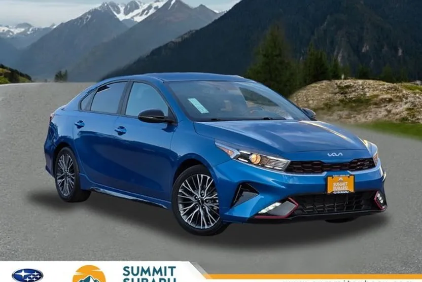 2023 Kia Forte GT-Line photo 1