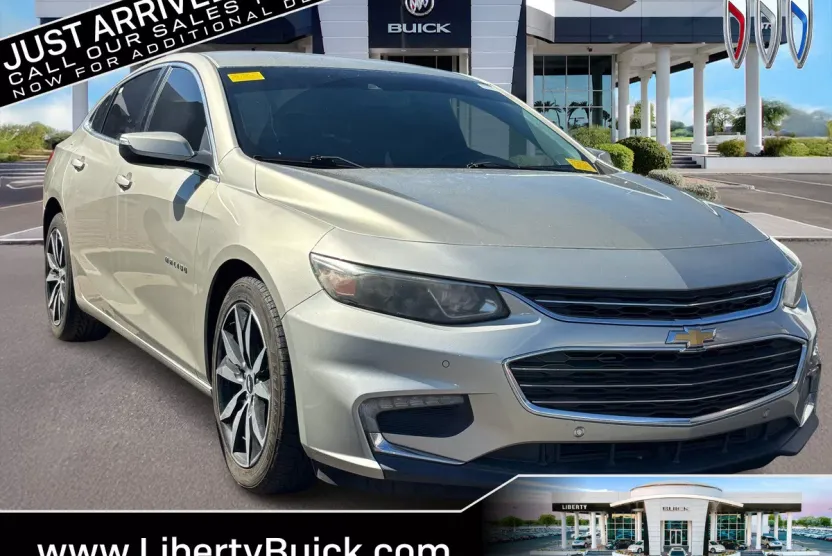 2016 Chevrolet Malibu 2LT photo 1