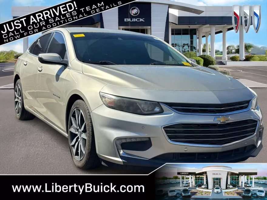 2016 Chevrolet Malibu 2LT photo 1
