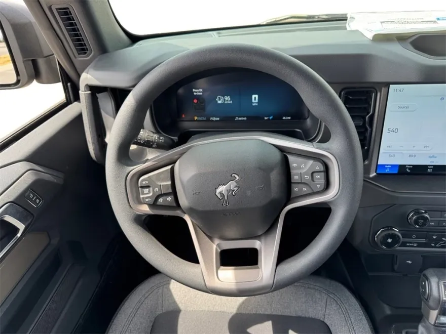 2025 Ford Bronco Base photo 12