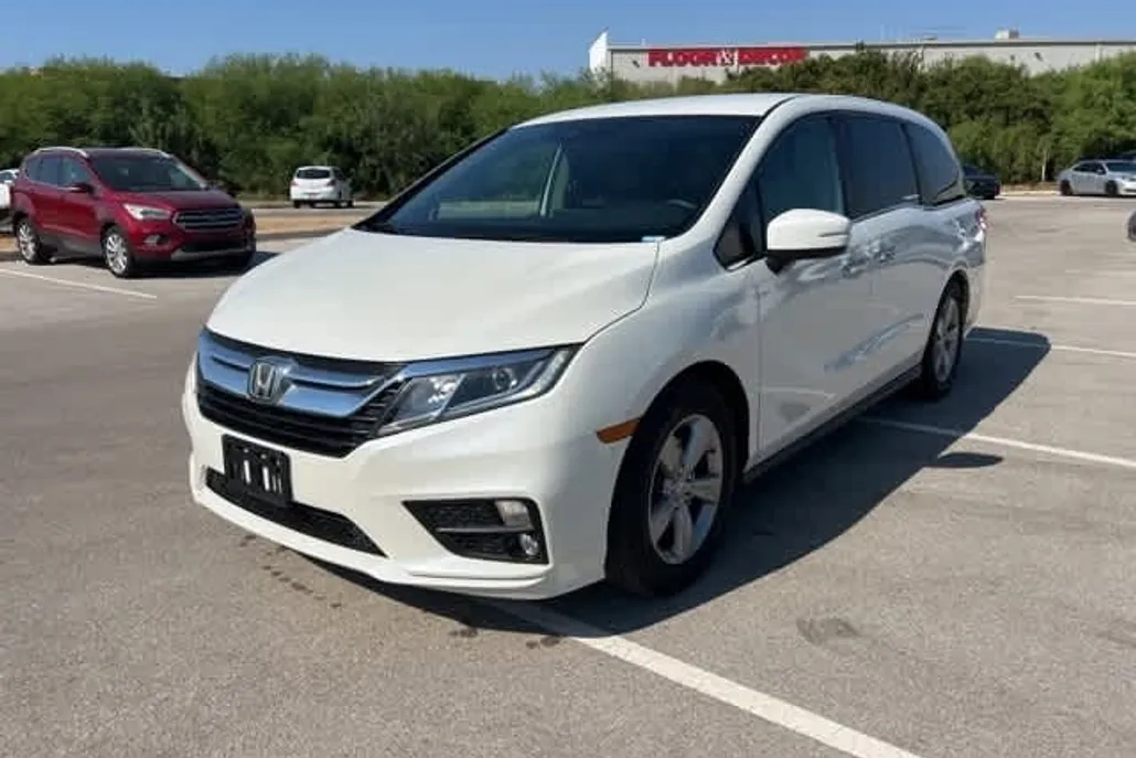 2018 Honda Odyssey EX photo 1