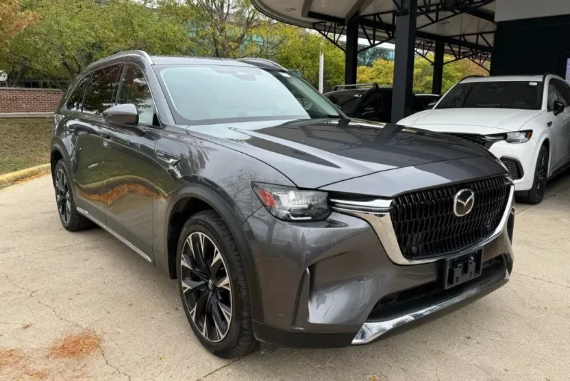2024 Mazda CX-90 Plug-in Hybrid Premium photo 1