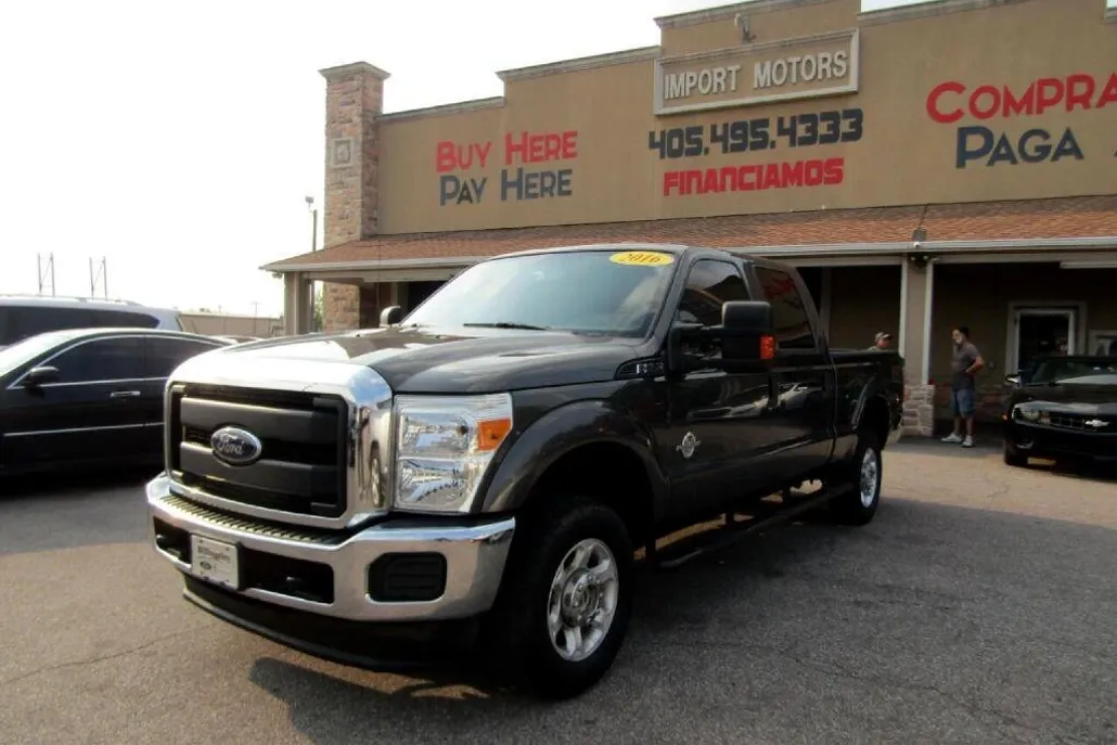 2016 Ford F-250 XLT photo 1