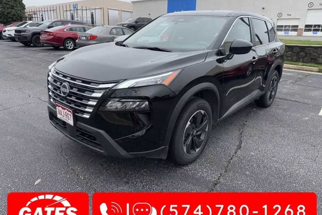 2024 Nissan Rogue SV photo 1
