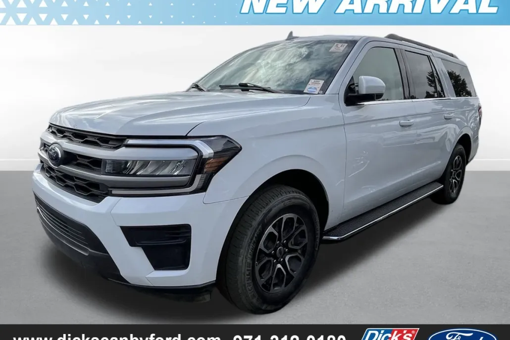 2023 Ford Expedition MAX XLT photo 1