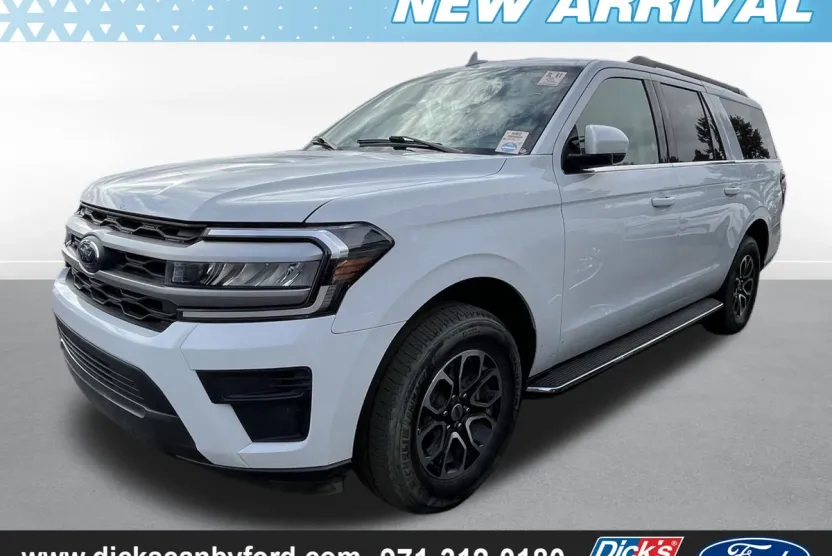 2023 Ford Expedition MAX XLT photo 1