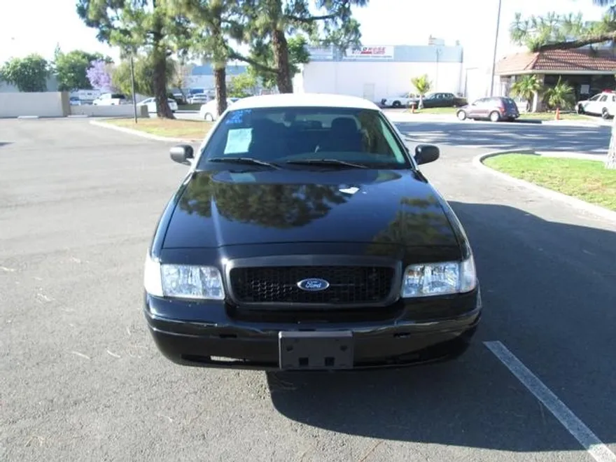 2011 Ford Crown Victoria Police Interceptor photo 1