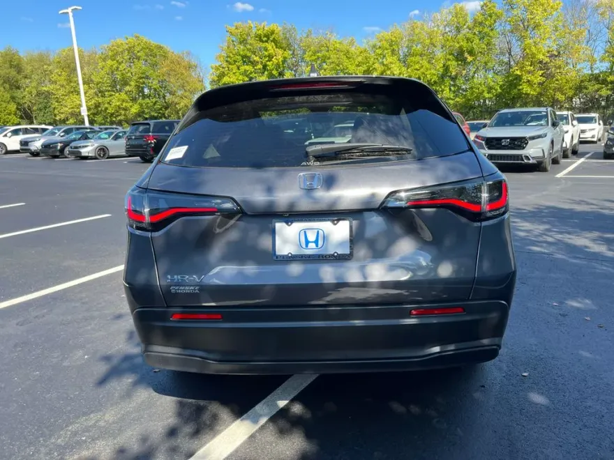 2026 Honda HR-V LX photo 1