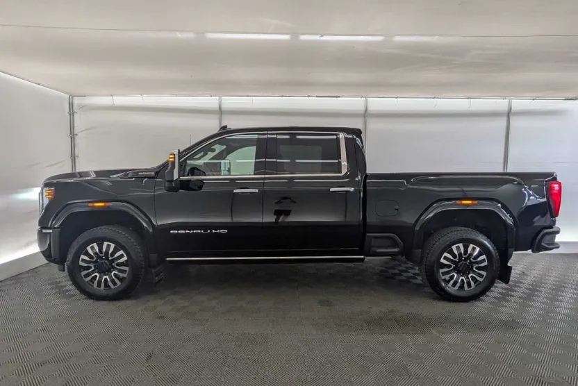 2025 Gmc Sierra 3500 HD Denali Ultimate photo 1