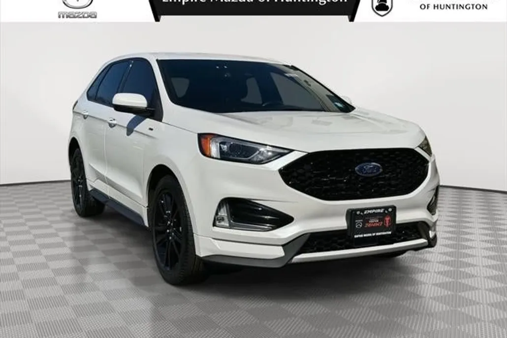 2022 Ford Edge ST-Line photo 1