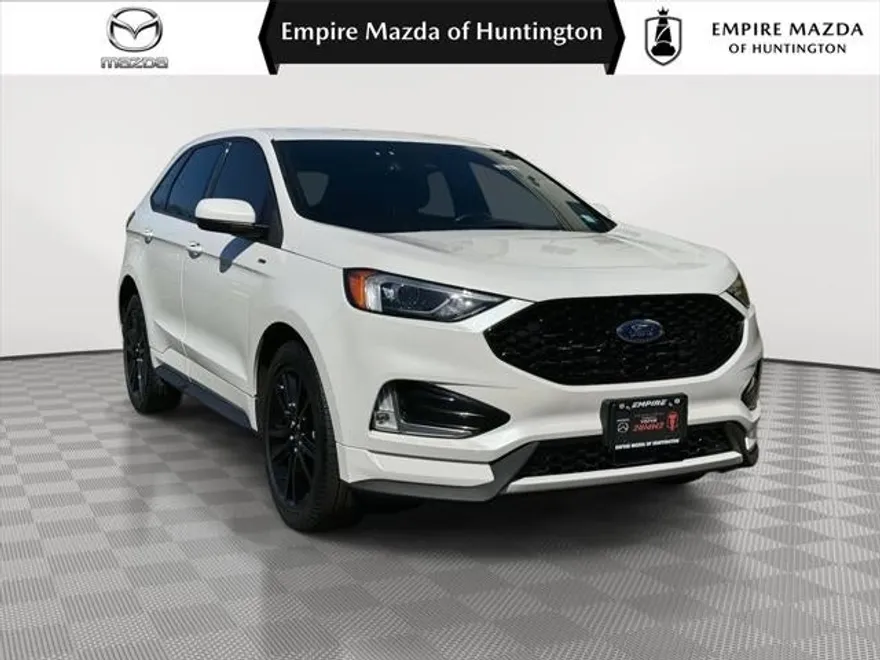 2022 Ford Edge ST-Line photo 1