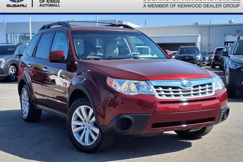 2012 Subaru Forester 2.5X Premium photo 1
