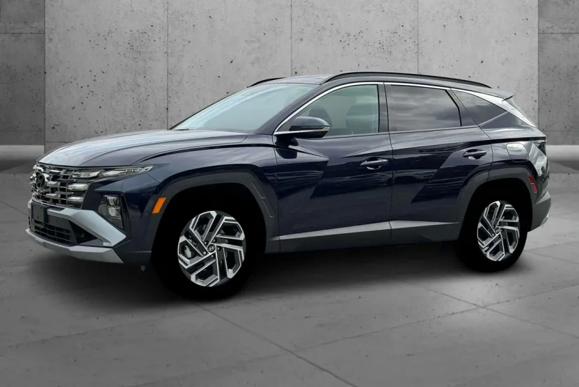 2025 Hyundai Tucson Hybrid Limited photo 1