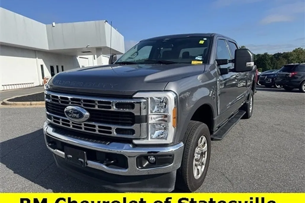2024 Ford F-250 XL photo 1
