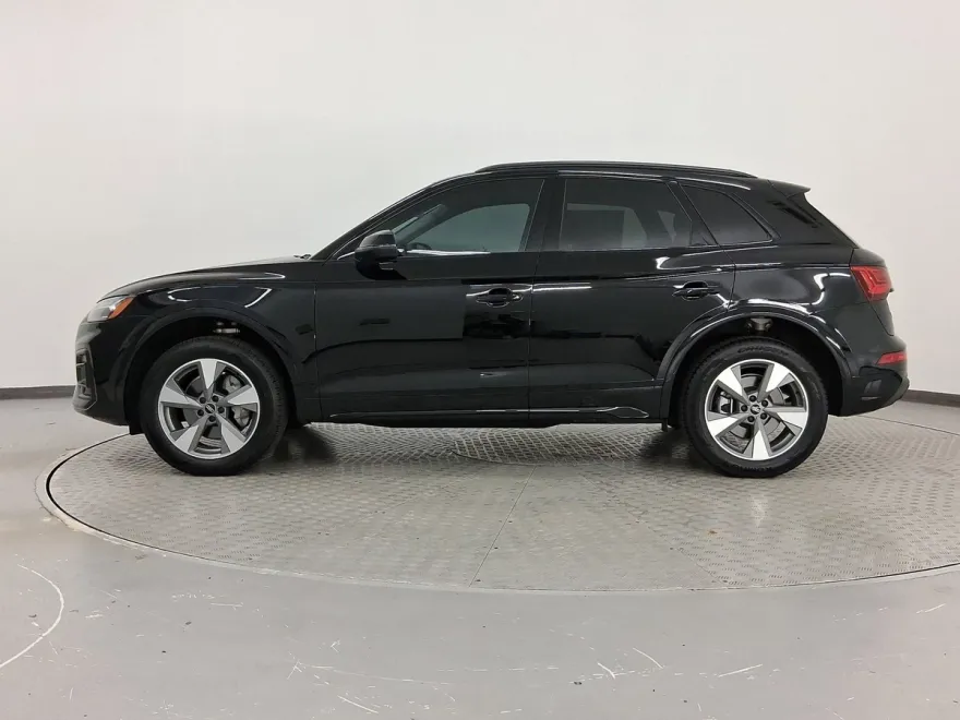 2025 Audi Q5 Premium photo 1