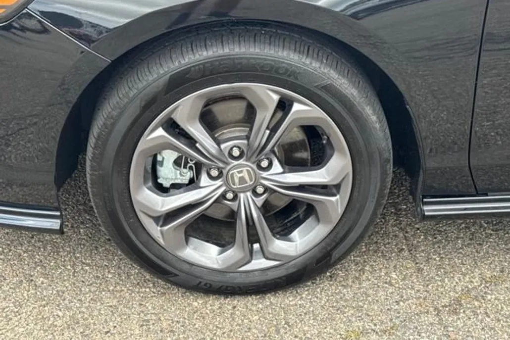 2024 Honda Accord Hybrid EX-L photo 1