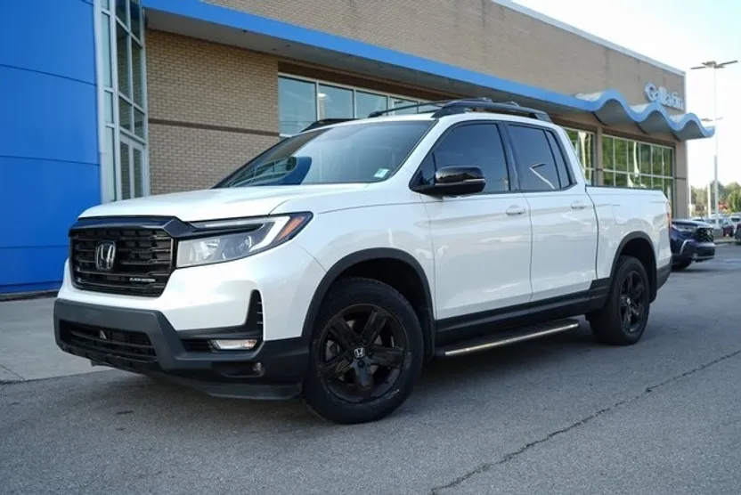 2022 Honda Ridgeline Black Edition photo 1