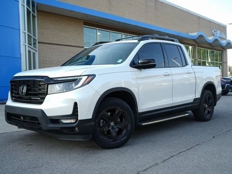2022 Honda Ridgeline Black Edition photo 1