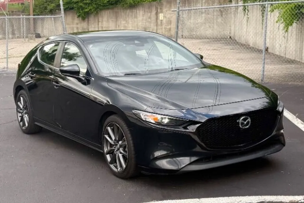 2019 Mazda Mazda3 Hatchback photo 1