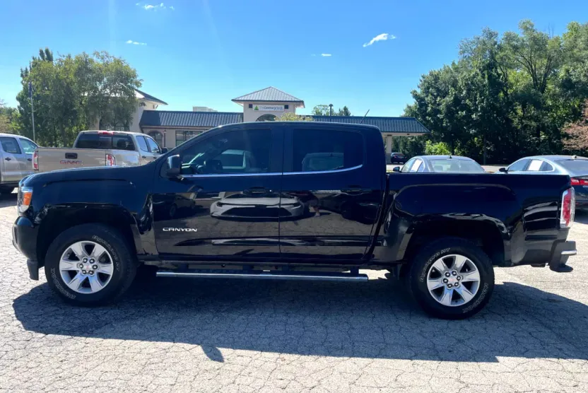 2015 Gmc Canyon SLE photo 1