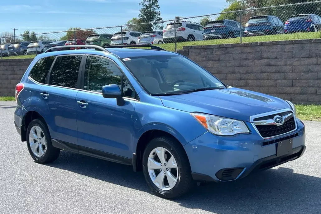 2015 Subaru Forester 2.5i Premium photo 1