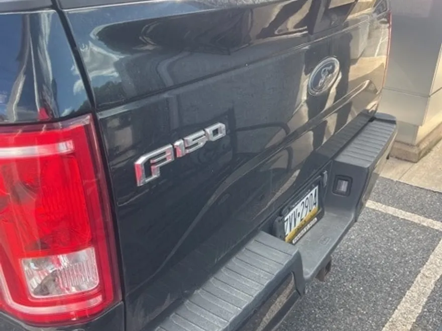 2016 Ford F-150 XLT photo 1