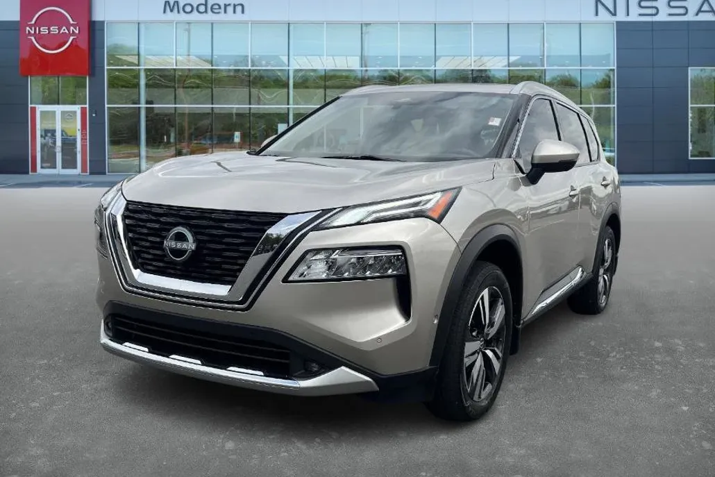 2022 Nissan Rogue Platinum photo 1