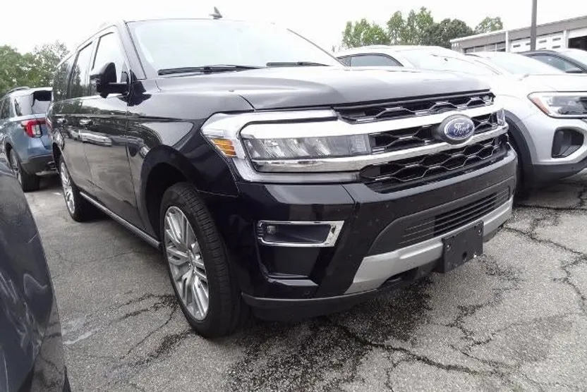 2024 Ford Expedition MAX Limited photo 1