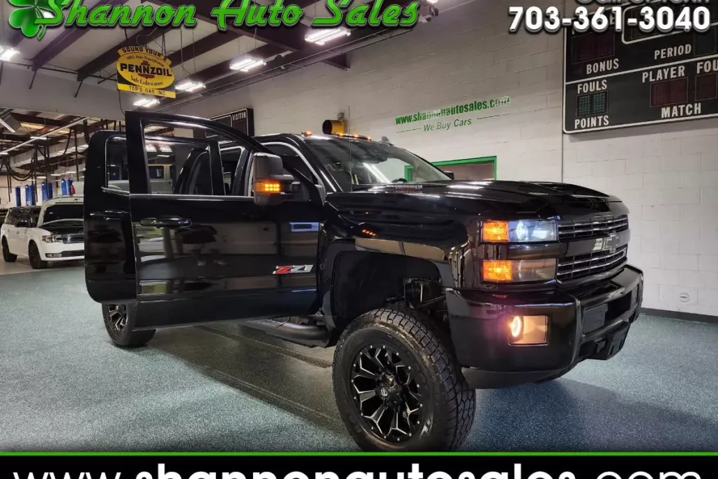 2019 Chevrolet Silverado 2500HD LTZ photo 1