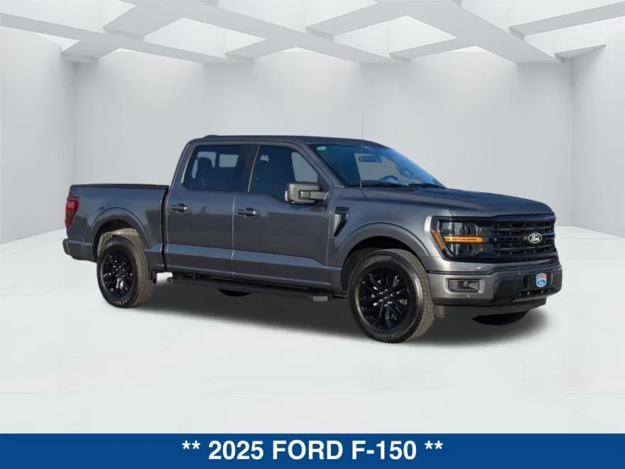 2025 Ford F-150 XLT photo 1