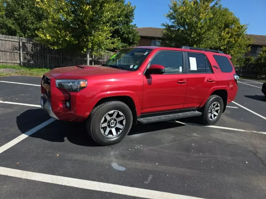 2020 Toyota 4Runner TRD Off-Road Premium photo 1