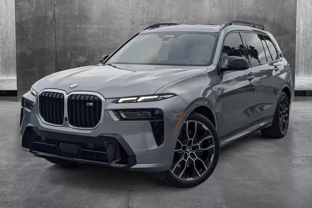 2025 Bmw X7 M60i photo 1