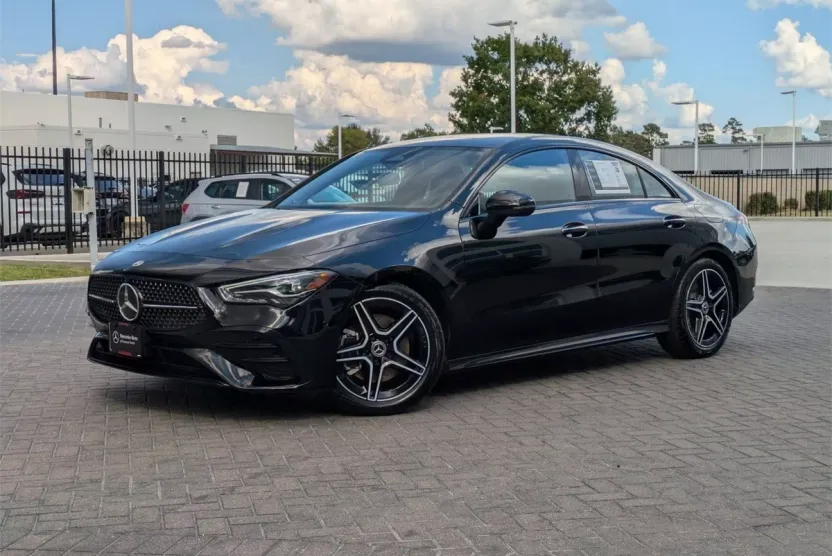 2025 Mercedes Benz CLA 250 4MATIC photo 1