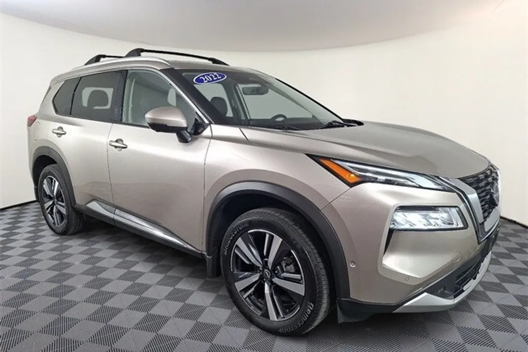 2022 Nissan Rogue Platinum photo 1