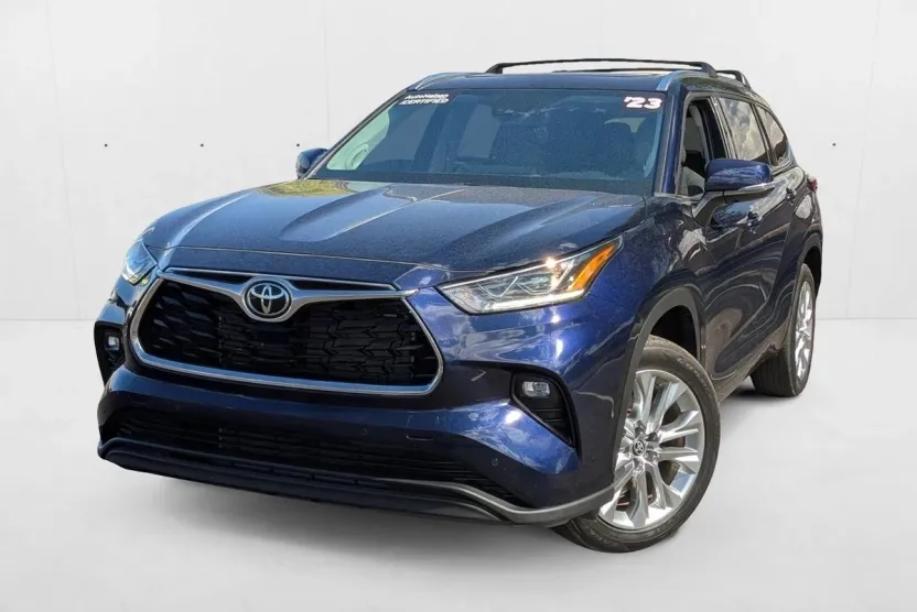 2023 Toyota Highlander Limited photo 1