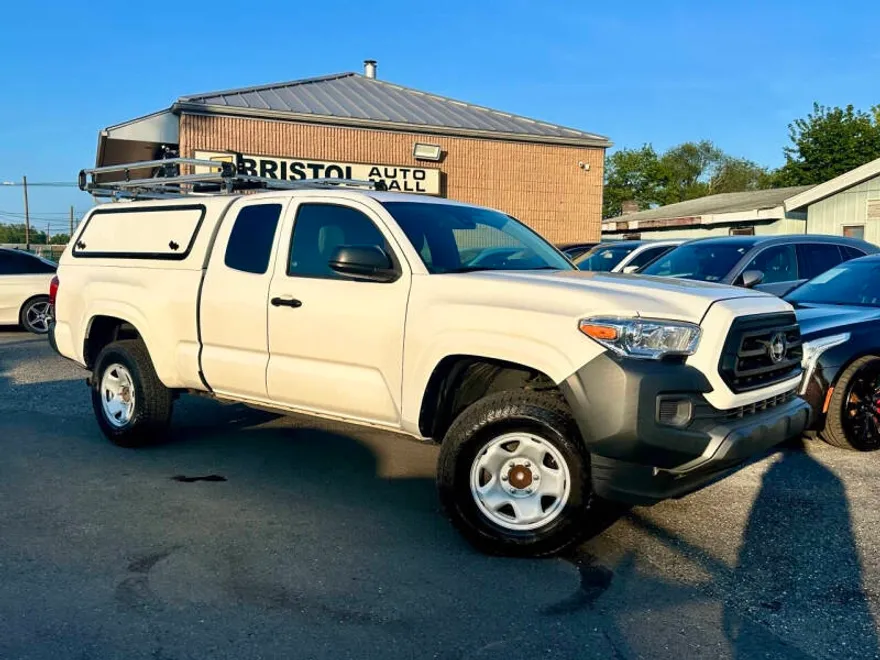 2020 Toyota Tacoma SR photo 1