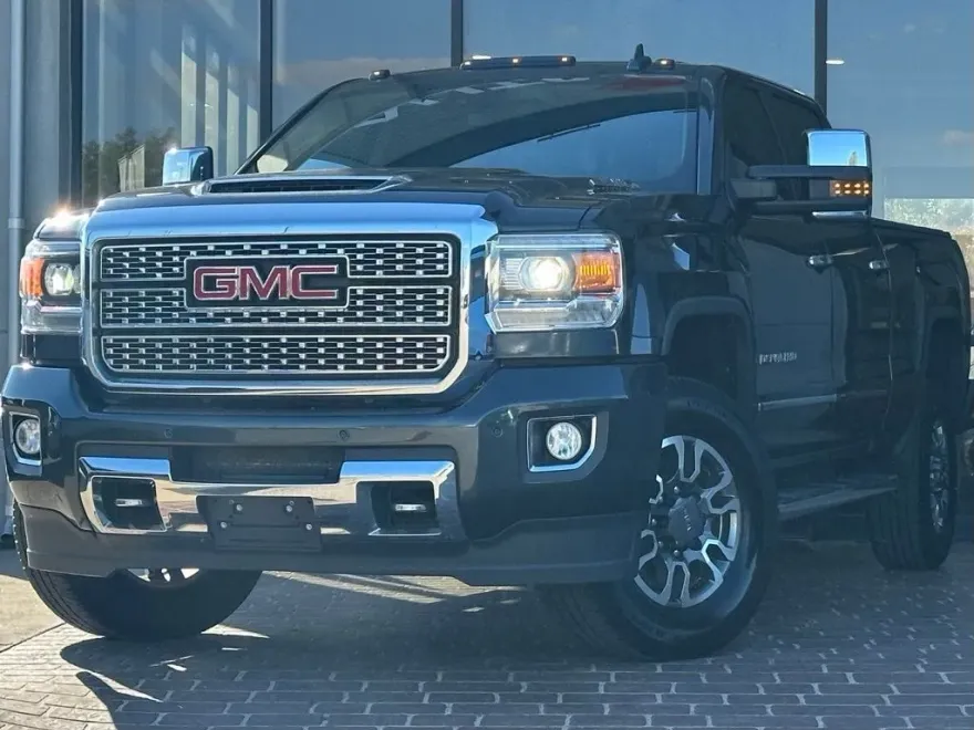 2019 Gmc Sierra HD Denali photo 1