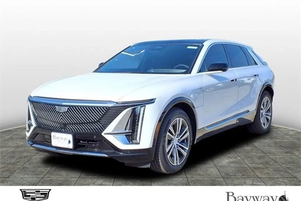 2025 Cadillac Lyriq Luxury photo 1