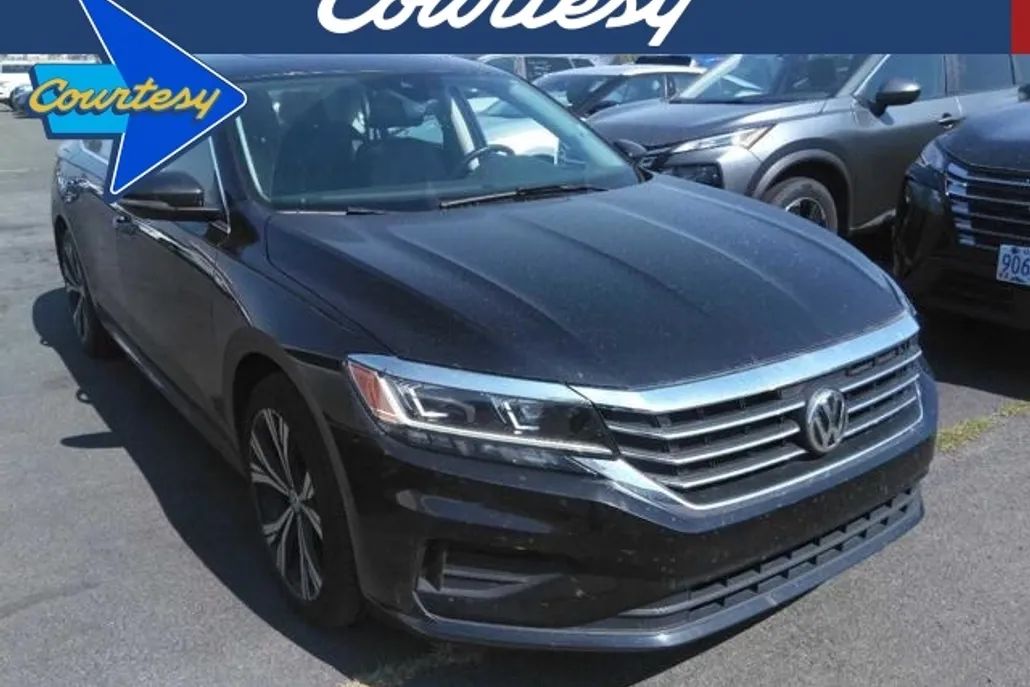 2022 Volkswagen Passat 2.0T SE photo 1